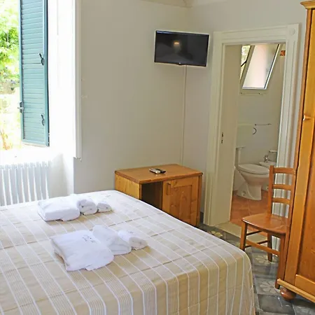 Masseria Li Cuti Dimora Nel Bed & Breakfast Sannicola
